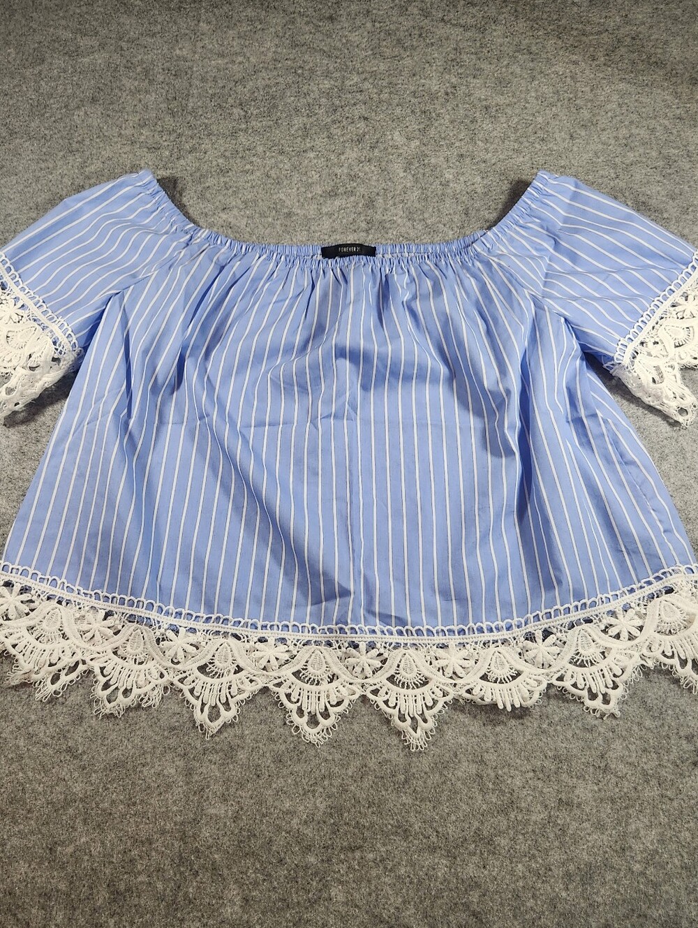Forever 21 Light Blue & White Striped Off-Shoulder Lace Trim Top Size Large